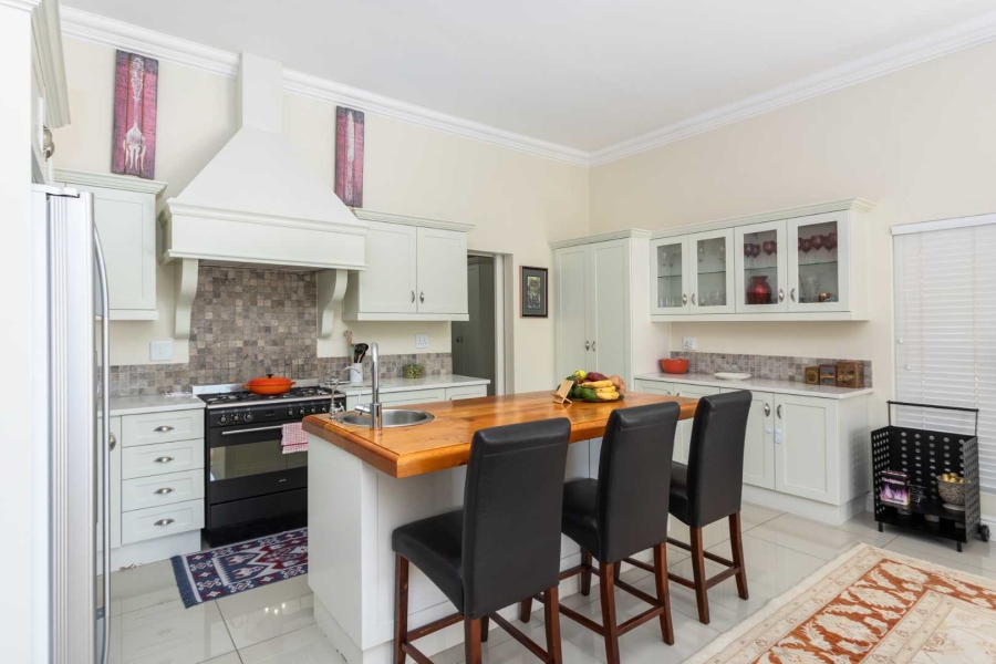 To Let 3 Bedroom Property for Rent in Val De Vie Estate Western Cape